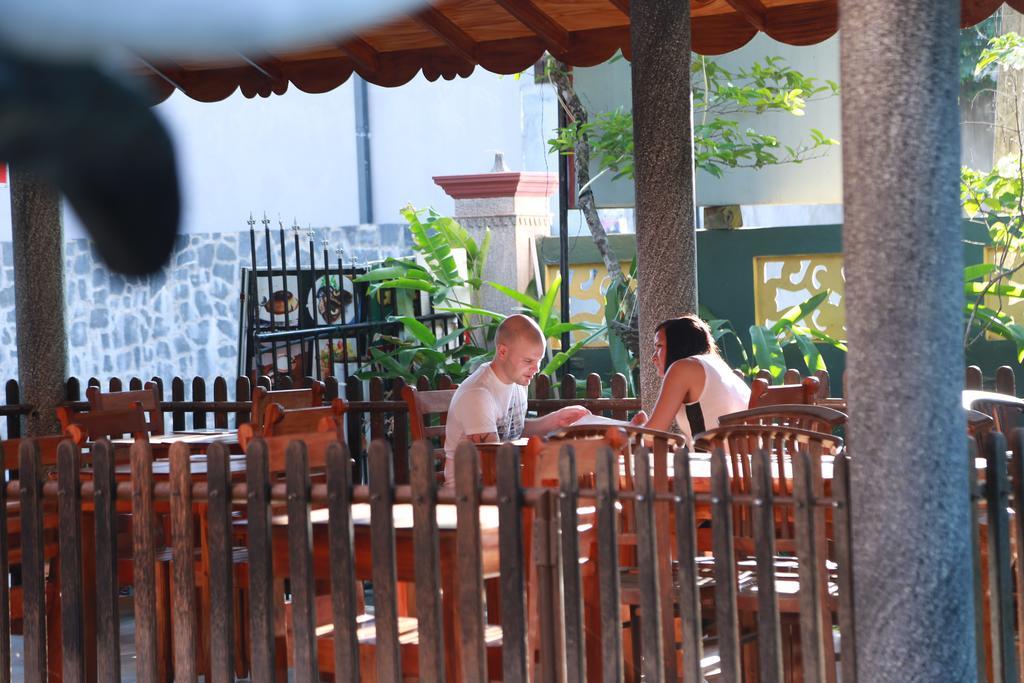 Sumal Villa 贝鲁沃勒 外观 照片