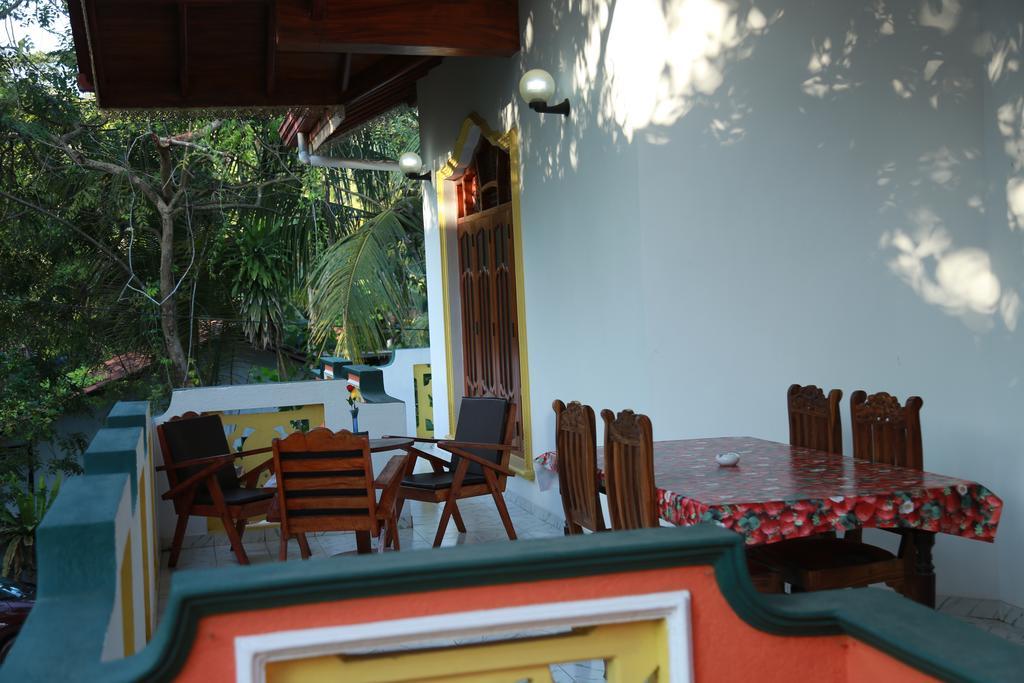 Sumal Villa 贝鲁沃勒 外观 照片